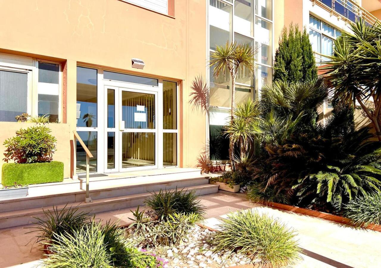 Studio Eclat Marine 3 Etoiles - Vue Mer - Parking-Clim-Plage A 20 Metres - Capitalchic Services Saint-Aygulf Frejus Bagian luar foto